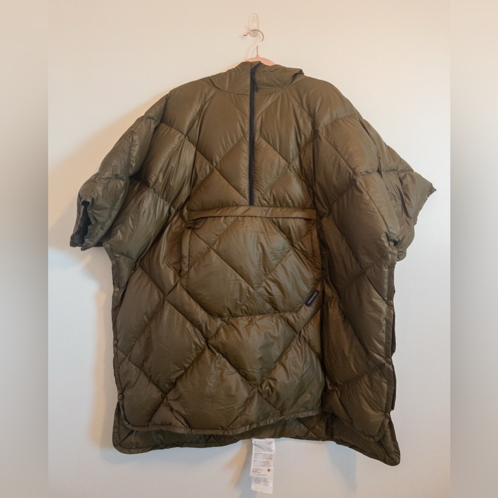 NWOT Therm-A-Rest Honcho Poncho Down Hooded Jacket Olive Green One Size - Picture 4 of 12